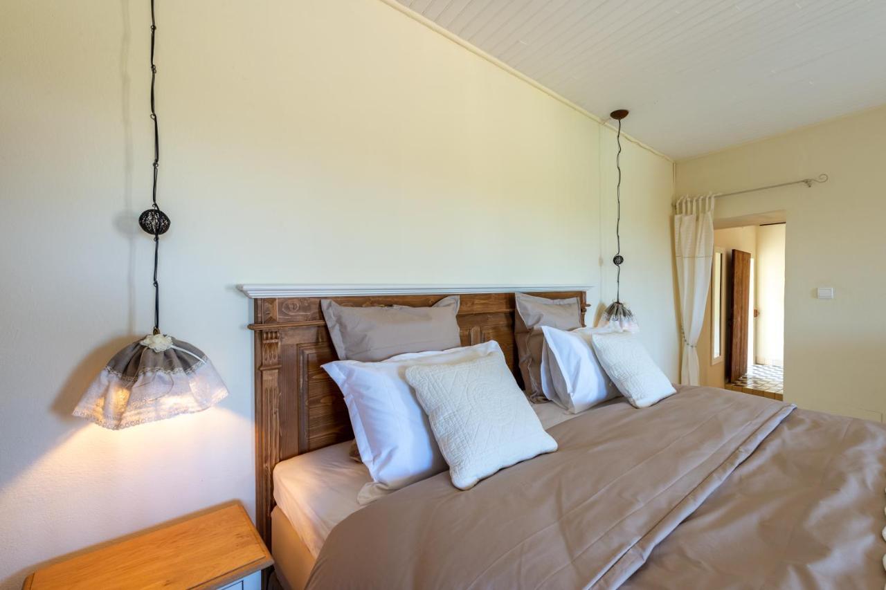 Maison D'Hotes Les Caroubiers Montségur-sur-Lauzon Eksteriør billede